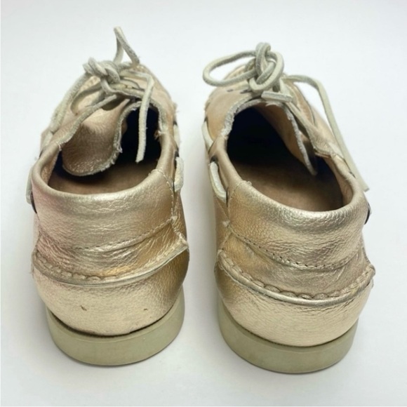 ❤️ WHITE MOUNTAIN Headsail Metallic Leather Boat Shoes Rose Gold Preppy Coastal - Picture 9 of 12